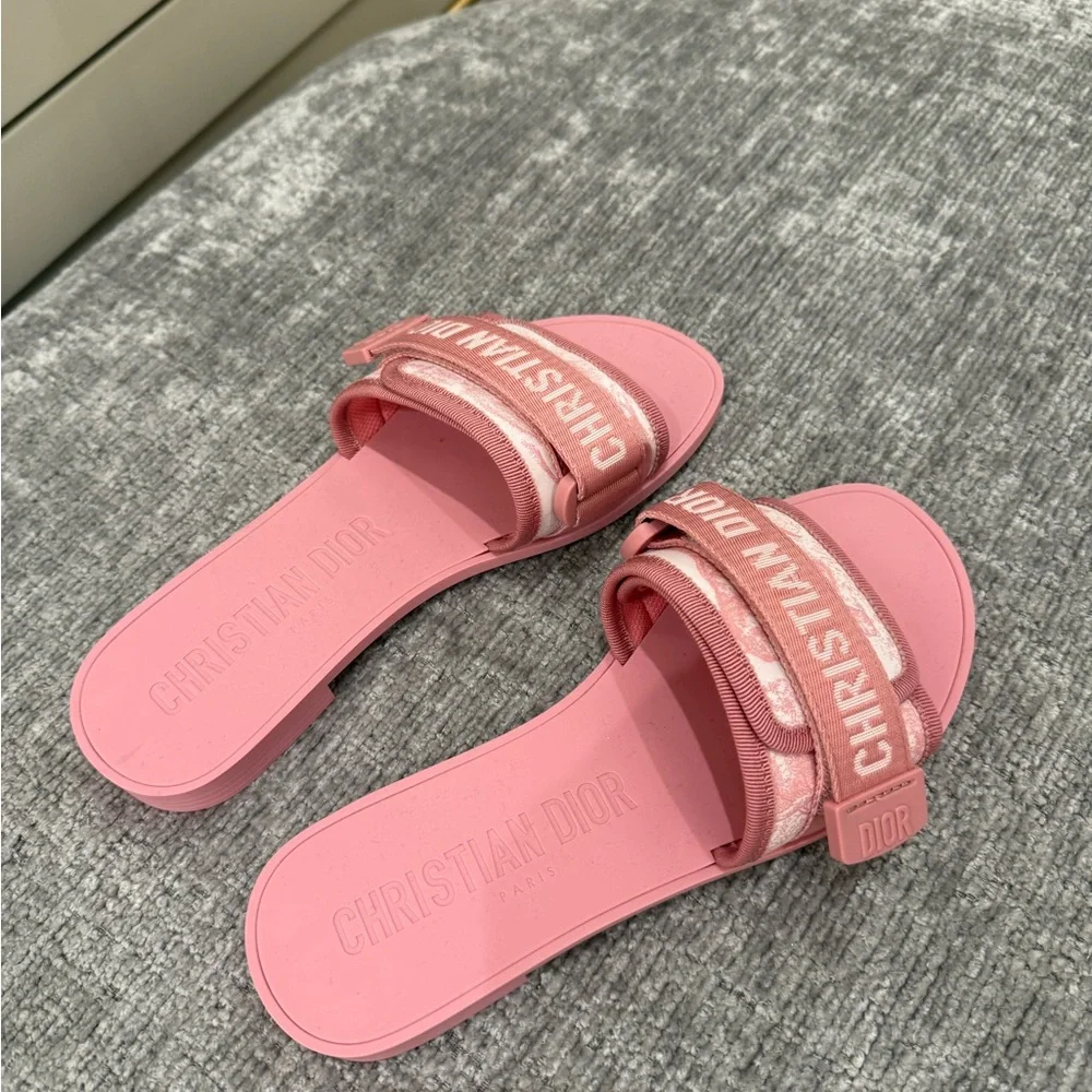 Christian Dior Pink Slide Sandals - Picture 4 of 9